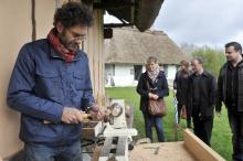 denys_losfeld_tourneur_sur_bois.jpg Denys Losfeld